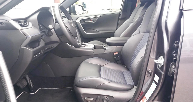 Toyota RAV4 cena 184900 przebieg: 13618, rok produkcji 2022 z Żychlin małe 191